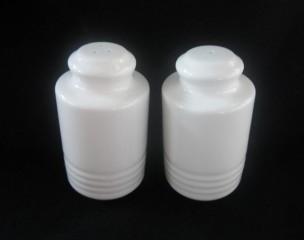 H.P Ivory / Salt & Pepper Set Cylinder New/08-441